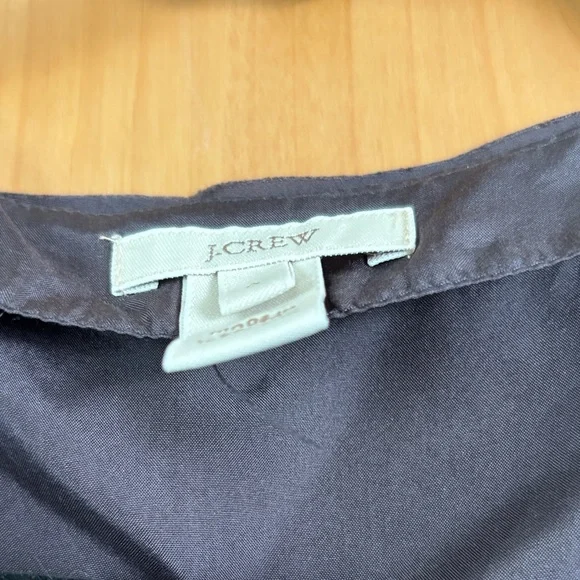 J. Crew Dark Sleeveless Blouse with Ruffle size 0 - Picture 2 of 3